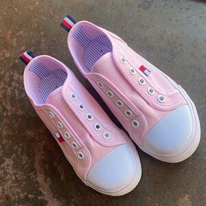 Tommy Hilfiger Kids Pink Slip-On Laceless Sneakers. Girls 11